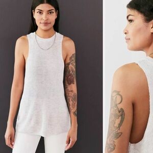 UO Silence & Noise Sleeveless Sweater Gray/White Ribbed Knit Tank Top, size XS